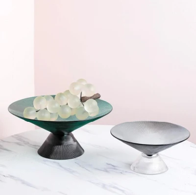 Plato de fruta de cristal geométrico Simple moderno, mesa de café para el hogar, plato de fruta, artesanía de cristal